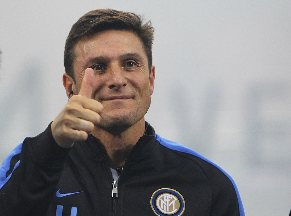 Zanetti, un giorno da cameriere per i bambini dell’asilo