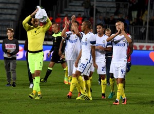 EMPOLI, ITALY - SEPTEMBER 21: Players of FC Internazionale celebrate at the end of the Serie A match between Empoli FC and FC Internazionale at Stadio Carlo Castellani on September 21, 2016 in Empoli, Italy. (Photo by Claudio Villa - Inter/Inter via Getty Images)