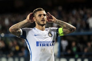 EMPOLI, ITALY - SEPTEMBER 21: Mauro Icardi of FC Internazionale celebrates after scoring a goal during the Serie A match between Empoli FC and FC Internazionale at Stadio Carlo Castellani on September 21, 2016 in Empoli, Italy. (Photo by Gabriele Maltinti/Getty Images)