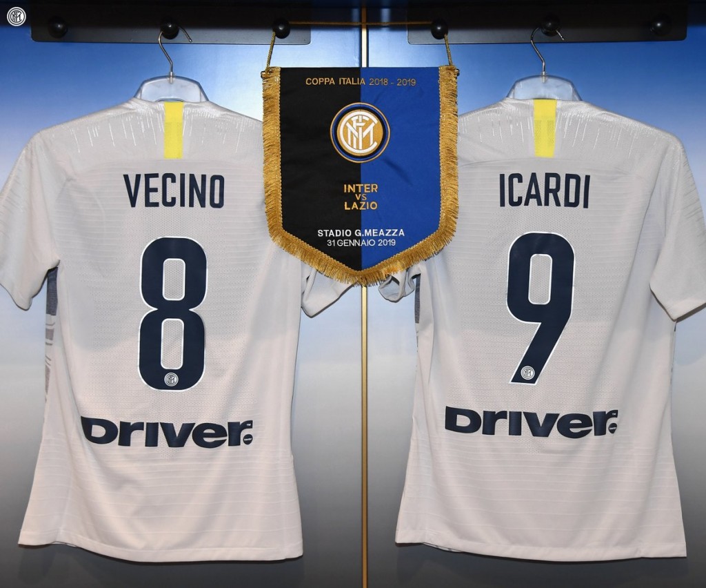 Inter-Lazio, nerazzurri in campo con la terza maglia