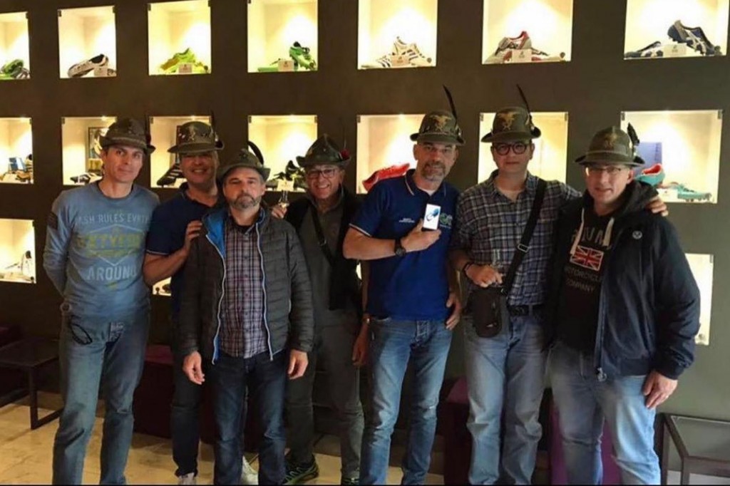 Social – Raduno degli alpini a Milano, Zanetti dà loro il benvenuto al Botinero