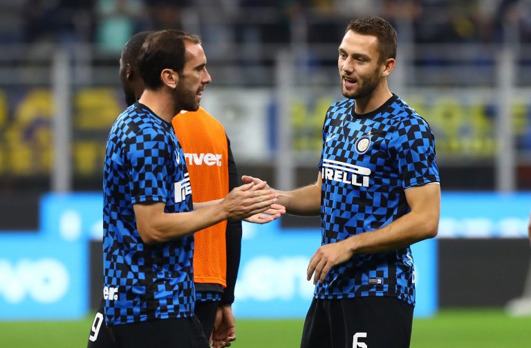 Inter-Sampdoria, de Vrij pienamente recuperato. D’Ambrosio e Godin già in gruppo