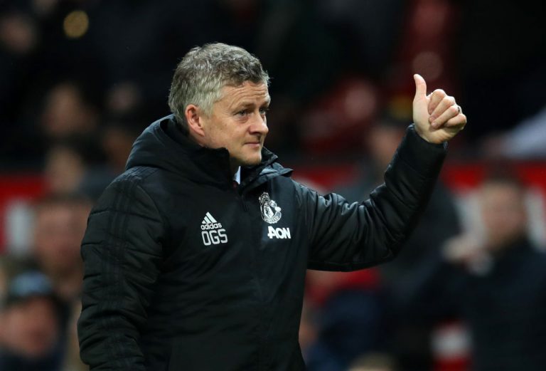 Solskjaer in conferenza: “Credo che verranno estesi i prestiti di Sanchez e Smalling”