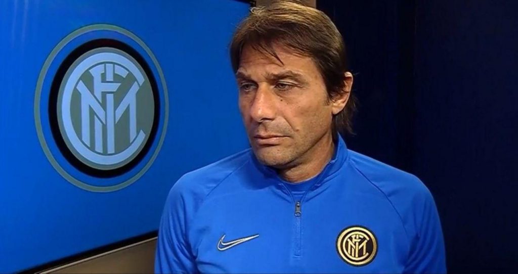 Conte e le porte chiuse: “Brutto giocare così. Handanovic con la Juve? Vi dico che…”