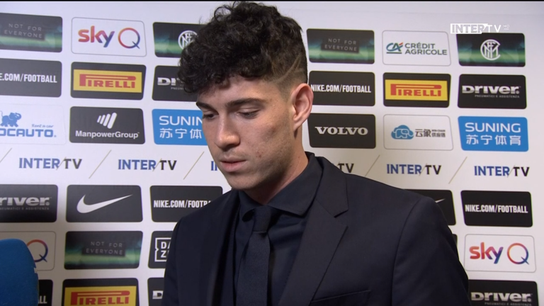 Inter-Napoli, Bastoni (Inter TV): “Dura star fuori nel derby, vogliamo la Coppa Italia. Il Napoli…”
