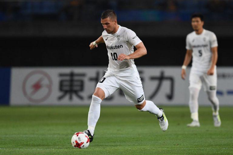 Rodrigo Codas (intermediario Podolski): “Boca? Non è impossibile, non ci va a passeggiare. Farà dimenticare De Rossi”