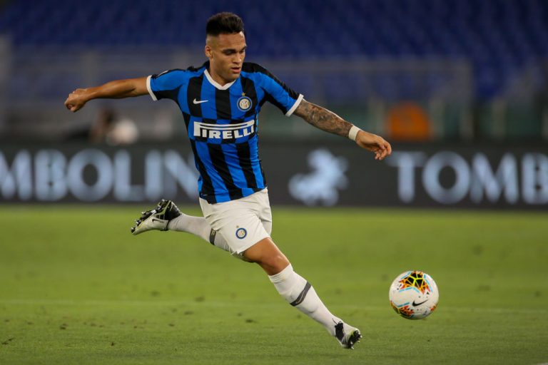 Il Barcellona frena su Lautaro, l’Inter ora è pronta a blindarlo. Ma Conte aspetta il vero Toro