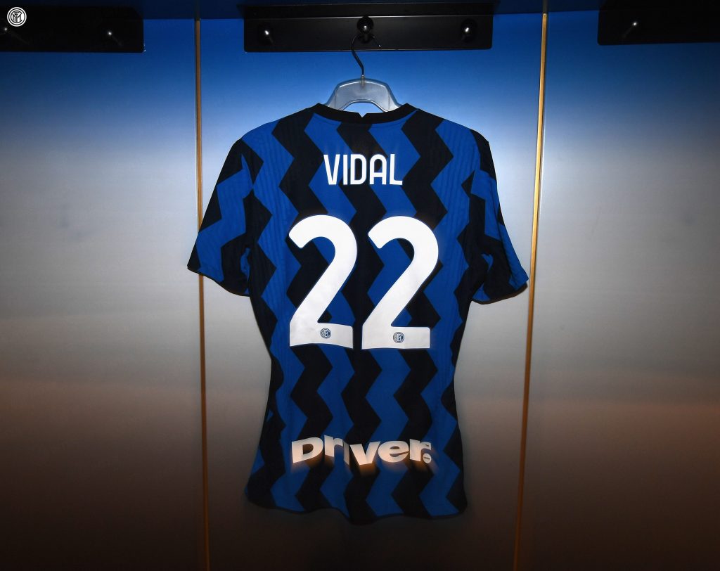 Social – Volti nuovi nello spogliatoio nerazzurro: Vidal, Hakimi e Kolarov saranno titolari?
