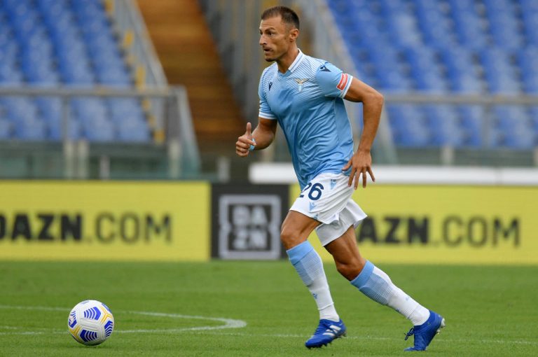 Verso Lazio-Inter, problema al flessore per Radu: non ci sarà domenica