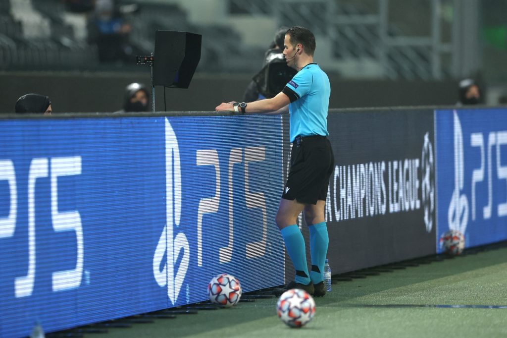 GdS – La moviola di Borussia M-Inter: puntuale l’intervento del Var sul fuorigioco di Embolo. L’analisi sulla rete di Lukaku