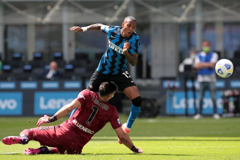 Inter-Udinese, primo gol stagionale per Young: eguagliato Paul Ince