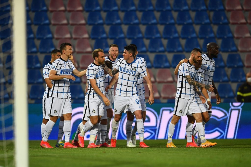 Crotone-Inter, le PAGELLE: Hakimi inarrestabile, Eriksen brillante. Barella comanda il centrocampo