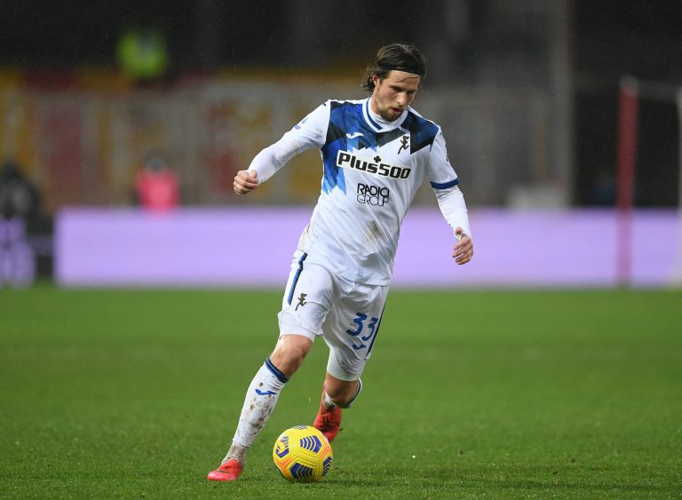 Caccia agli esterni: da Dumfries ad Hateboer, ci sono anche Bellerin e Nandez