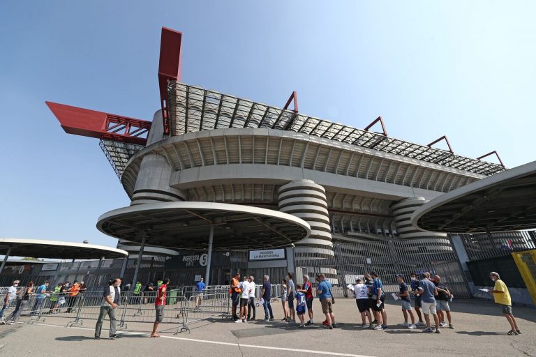 Scommesse sul calcio VS gioco al casinò – quale scegliere?