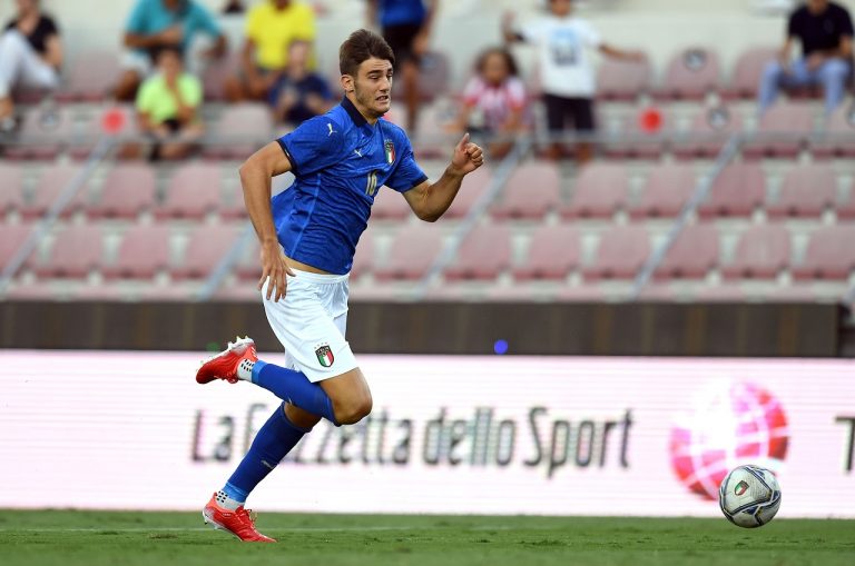Chi è Lorenzo Lucca, il baby ariete che piace all’Inter Lucca