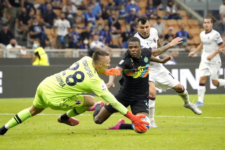 GdS – La moviola di Inter-Bologna: Medel su Dumfries era da rigore