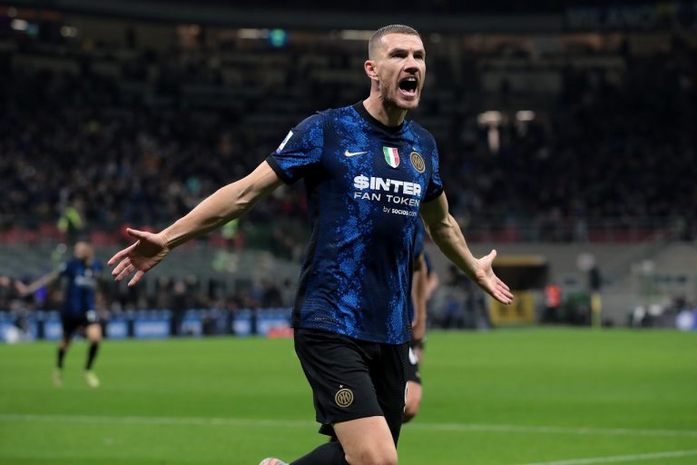 Inter-Juventus, le PAGELLE: Dzeko e Perisic migliori in campo, Dumfries ingenuo Dzeko
