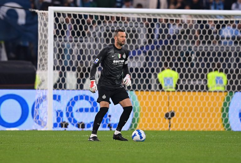GdS – Lazio-Inter, retroscena tra Handanovic e Sarri: “Te lo ricordi Bielsa?”