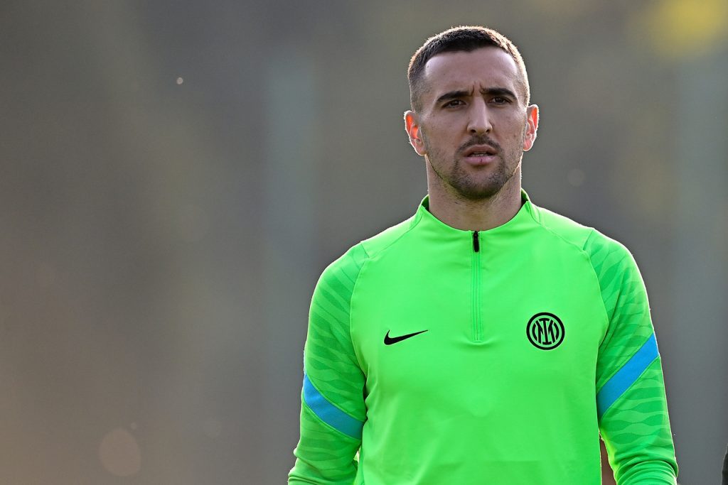 Mercato – Inter, due piccioni con una fava: ipotesi scambio Digne-Vecino