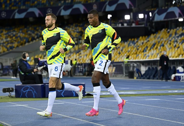 Le probabili formazioni di Inter-Sassuolo: la scelta su de Vrij, sorpresa sulle fasce de Vrij Dumfries Inter