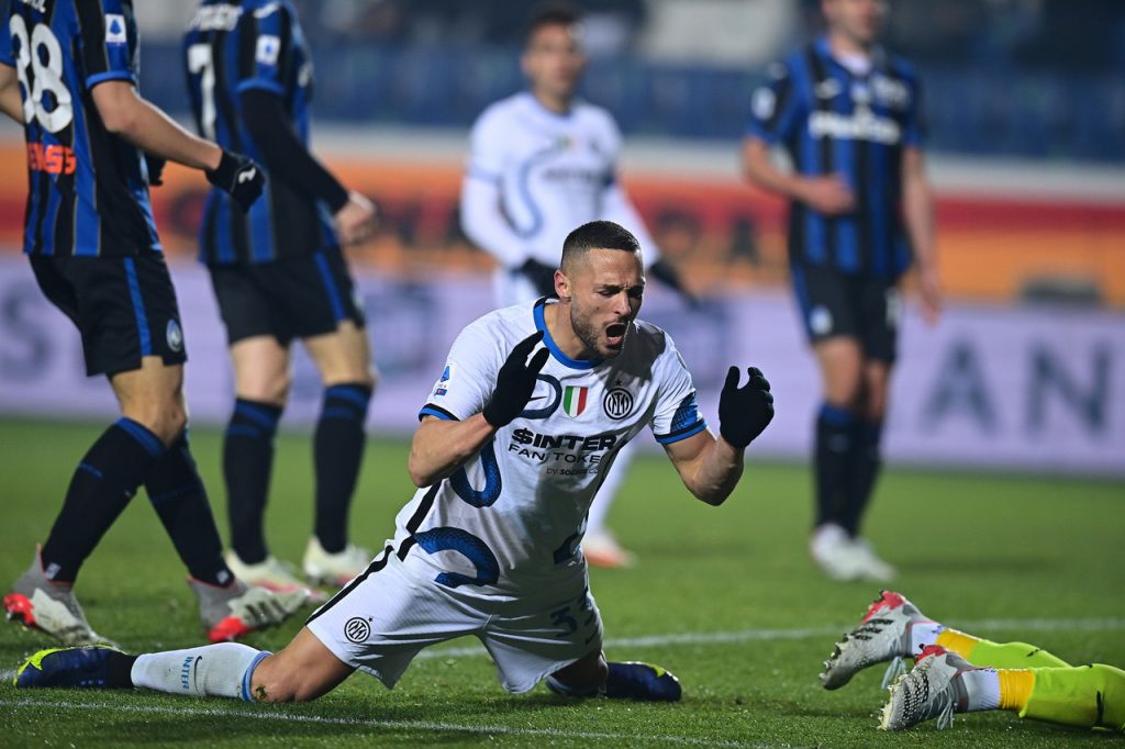 Atalanta-Inter, la “frenata”, il “sorpasso Milan” e l’assurdità dei titoli di oggi