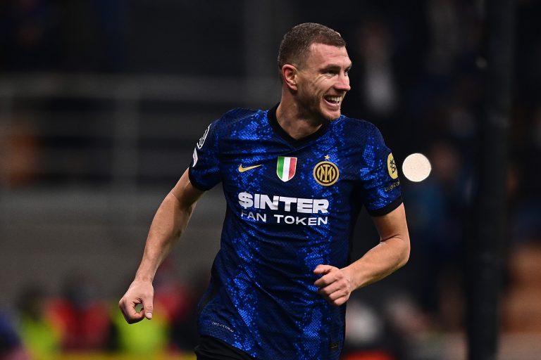 Dzeko: “Favoriti? Prima non si parlava dell’Inter. Con il Liverpool ce la giochiamo”