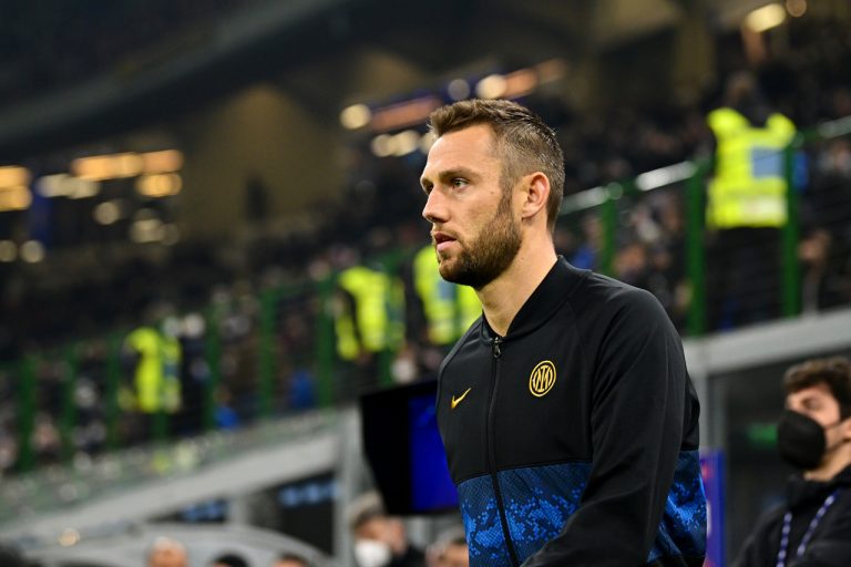 Mercato – Il rinnovo di de Vrij è finito nel dimenticatoio: si avvicina l’addio?