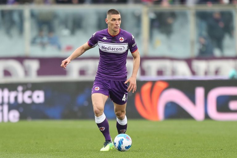 Inter per la difesa spunta Milenkovic: testa a testa con Bremer? Milenkovic