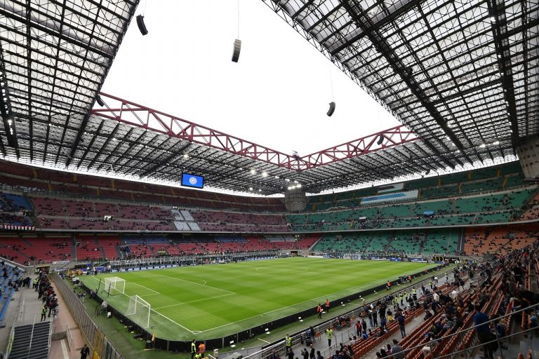 Lotta Scudetto, cambio di programma per Inter e Milan: niente partita alle 15 San Siro