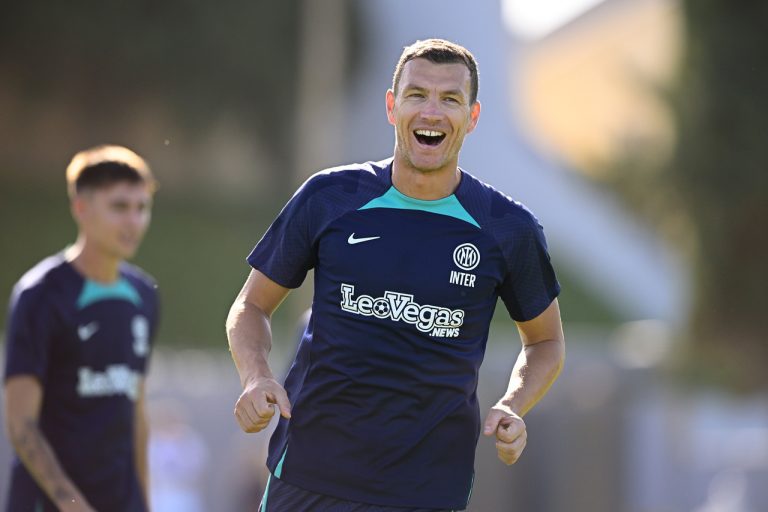 Inter, nuovo sponsor sulle maglie a Malta: indizio per il futuro? Edin Dzeko