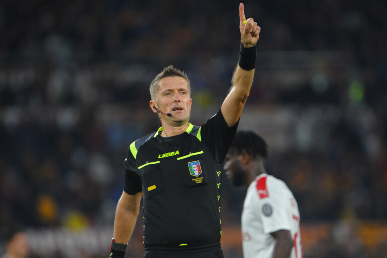 Chi è Orsato, l’arbitro di Inter-Atalanta: grande esperienza, pochi falli e un segno del destino