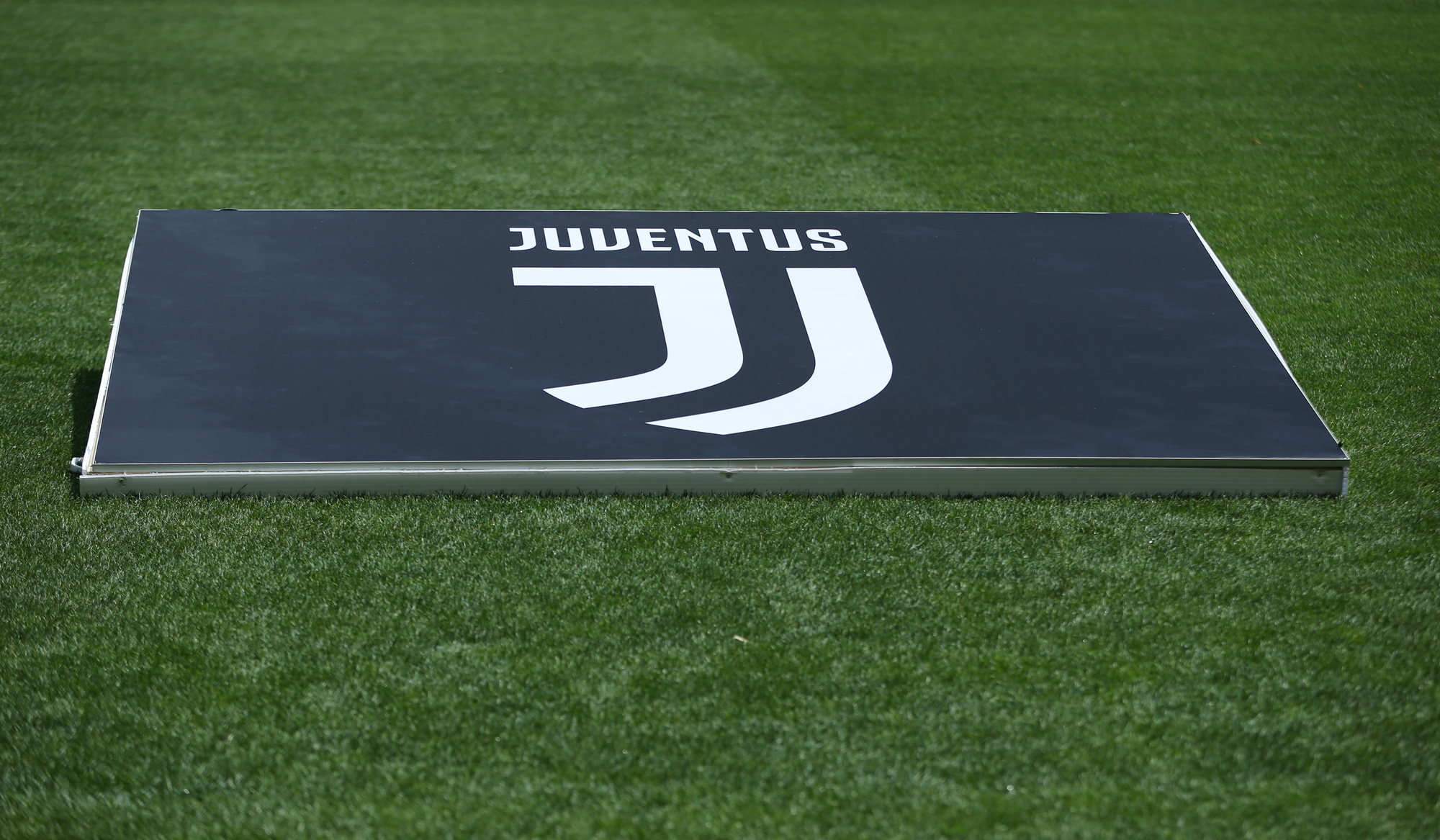 Juventus-Atalanta, multa di 10mila euro per il gesto degli ultras su Mazzola