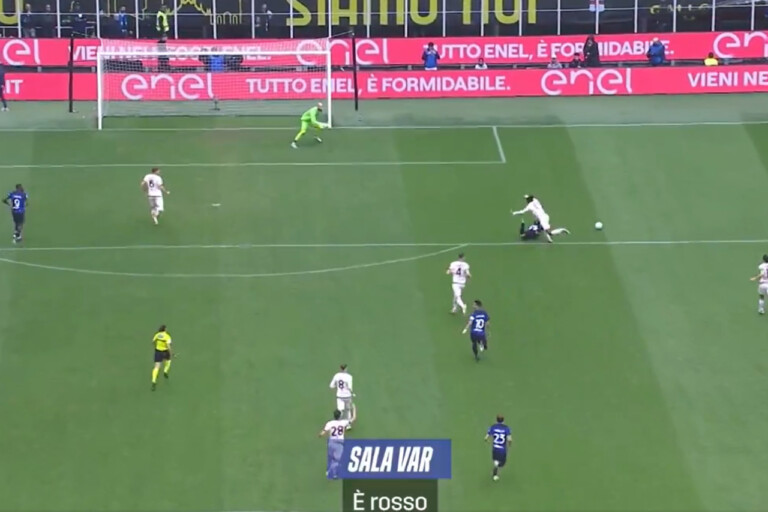 VIDEO – L’audio VAR sul rosso a Tameze: “Decisione corretta”