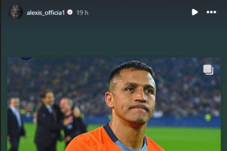 FOTO – Sanchez sfida la scaramanzia: mette la seconda stella