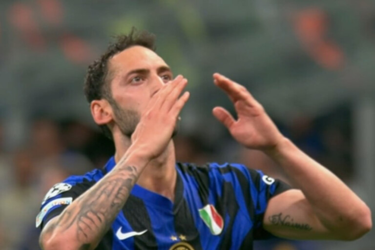 Calhanoglu diffidato e ammonito: cosa succede ora Hakan Calhanoglu in Inter-Barcellona