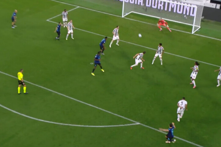 Secondo gol di Hakan Calhanoglu in Juventus-Inter